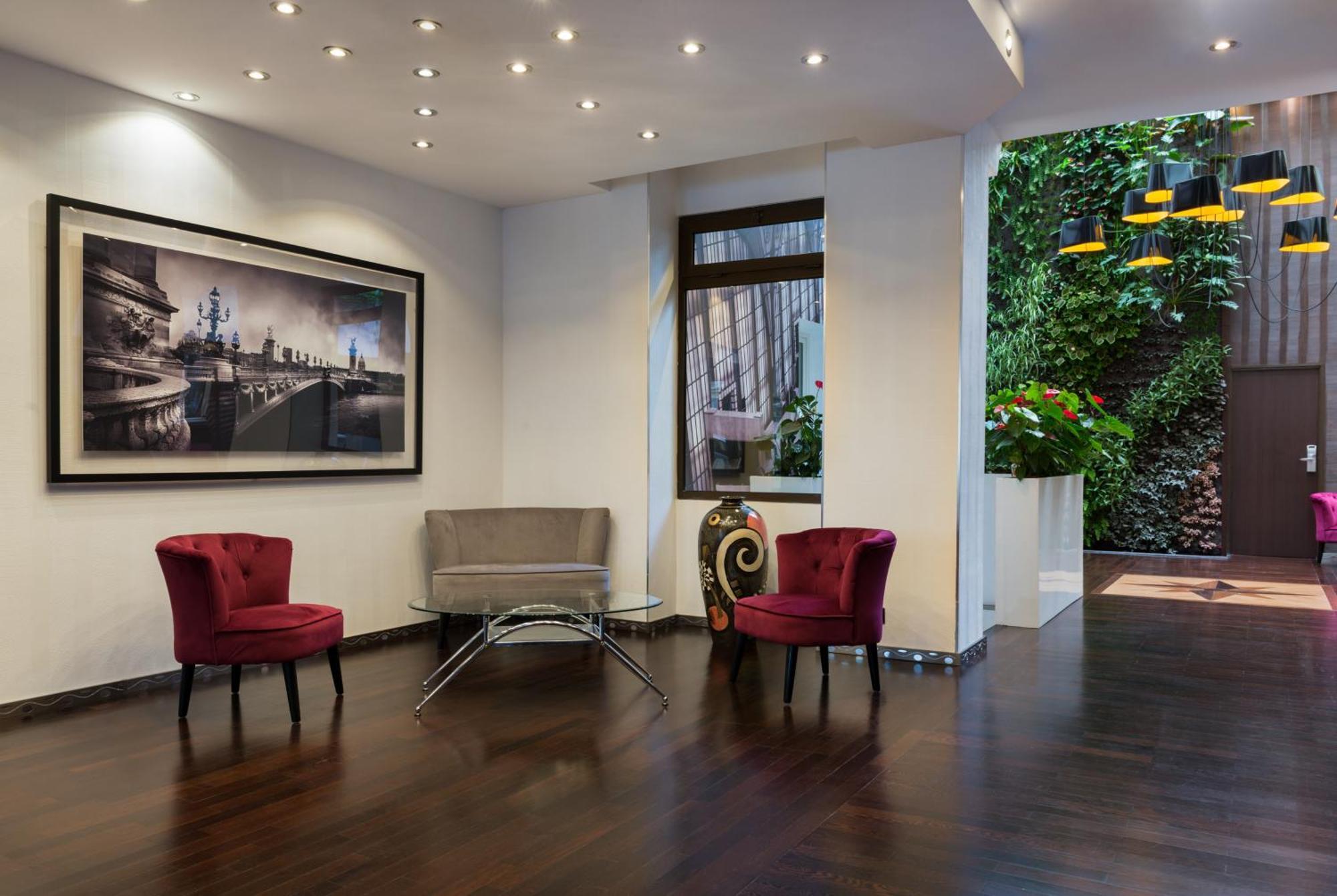 Hotel Aida Marais 3*